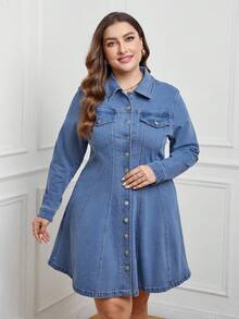 SHEIN Privé 大碼翻蓋細節前紐扣牛仔洋裝 - 中等水洗藍 - 查看 5