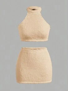 SHEIN EZwear 素色絨毛掛脖上衣&包臀半身裙 - 杏色 - 查看 1