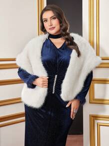 Modelyn Hơn Mở Mặt trước 	
Fuzzy áo - trắng - Xem 5