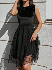 EURMUSE Contrast Dobby Mesh Hem Dress - Black - View 3