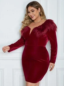 Eilly Bazar Plus Size V-Neck Furry Trim Long Sleeve Dress - Burgundy - View 4
