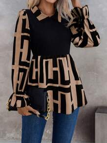 EMERY ROSE 幾何印花荷葉袖花邊下擺上衣 - 卡其色 - 查看 1