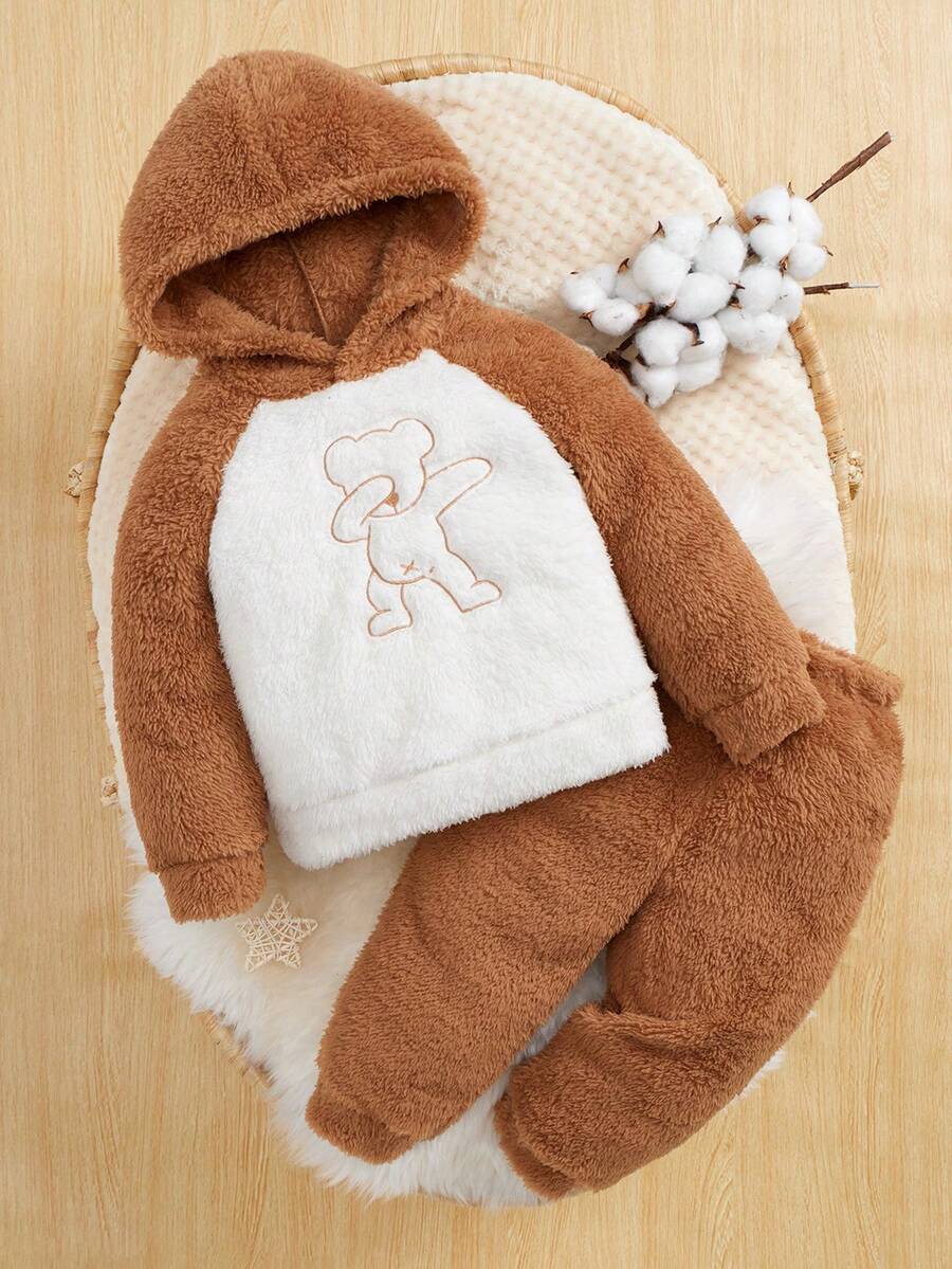 SHEIN 男嬰小熊刺繡插肩袖毛絨帽衫和褲子 - 彩色 - 查看 1
