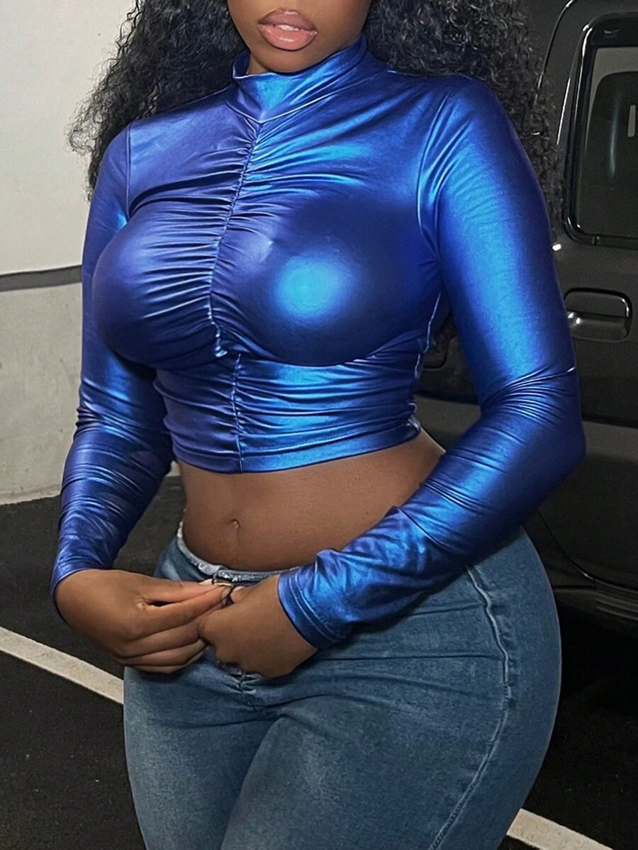 Slaydiva Áo thun croptop cổ cao nhún bèo phía trước - Màu xanh lam - Xem 1