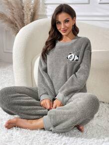 貓熊刺繡落肩袖法蘭絨睡衣套裝 - 綠色 - 查看 1