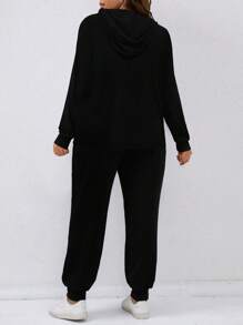 SHEIN LUNE 大碼條紋印花抽繩連帽衫和運動褲 - 黑與白 - 查看 2