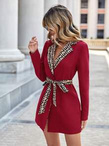 SHEIN Clasi Đồ họa Chữ cái Thắt lưng Váy blazer - Màu Đỏ Sâu - Xem 6