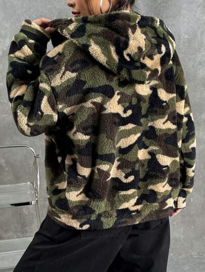 SHEIN EZwear Áo khoác trùm đầu vai trễ vai họa tiết ngụy trang, áo khoác thường ngày mùa đông vá, túi, khóa kéo, rộng rãi nhiều màu ngụy trang, áo khoác nữ chữ, giữ ấm mùa đông/ thời trang mùa đông