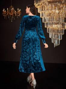 Modelyn Square Neck Lantern Sleeve Velvet Dress - Blue - View 2