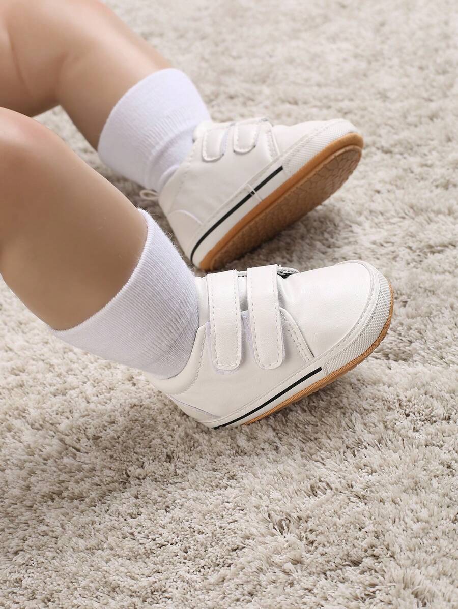Spring/Fall White Soft Sole Anti-Slip Sports Shoes For 0-1 Year Old Infant