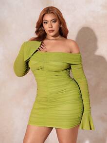 SHEIN SXY Talla grande Vestido ajustado de hombros descubiertos de manga con volante fruncido de malla - Verde - Ver 5