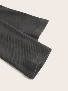 SHEIN EZwear 素色繞頸帶扣細節短款T恤 - 深灰色 - 查看 3