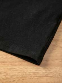 SHEIN Leap Crew Bộ 2 món dành cho bé gái tuổi teen, gồm áo hoodie ngắn tay và váy slip dress in hình gấu trúc, lót giữ nhiệt, chất liệu dày dặn. - Đen và trắng - Xem 5