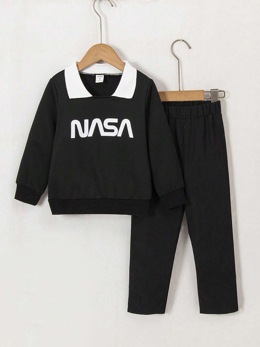 SHEIN 男小童字母圖案拼接領衛衣和褲子 - 黑與白 - 查看 1