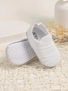 時尚簡約風透氣網布一腳蹬嬰兒運動鞋