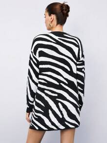 BizChic 斑馬紋圖案落肩袖開襟衫不附腰帶 - 黑與白 - 查看 2