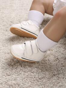 Spring/Fall White Soft Sole Anti-Slip Sports Shoes For 0-1 Year Old Infant