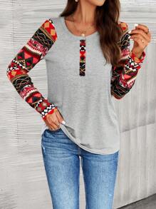 SHEIN LUNE Camiseta con estampado geométrico con botón - Gris - Ver 3