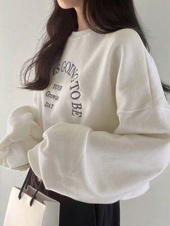 DAZY Embroidery Letter Pattern Drop Shoulder Oversized Pullover,Long Sleeve Tops Sweatshirt