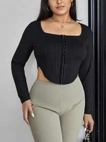 SHEIN Privé 大碼鉤眼扣不對稱下擺T恤 - 黑色 - 查看 4