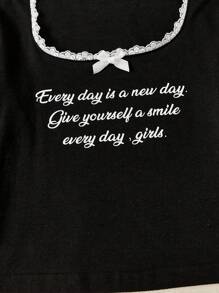 SHEIN EZwear 標語圖案蕾絲邊前蝴蝶結短款T恤 - 黑色 - 查看 4