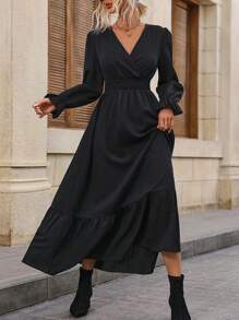 SHEIN Clasi Vestido de cuello cruzado de manga amplia bajo con fruncido - Negro - Ver 1