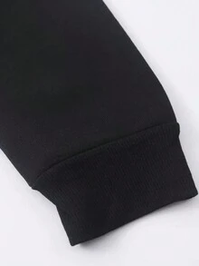 Manfinity LEGND 男士大码標語和人物圖案袋鼠口袋抽繩連帽衫 - 黑色 - 查看 4