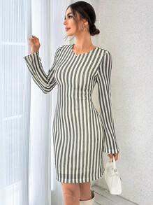 SHEIN Essnce Vestido ajustado con estampado de rayas