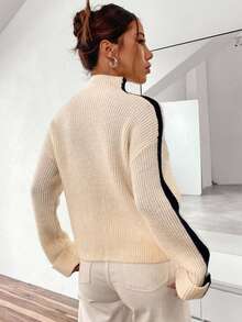 SHEIN Unity 拼接側邊接縫小高領落肩袖套頭毛衣 - 黑與白 - 查看 2