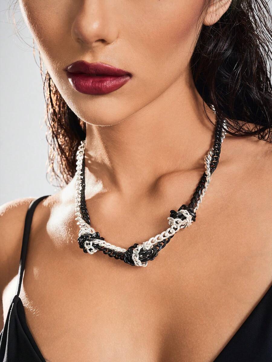 SHEIN ICON 1pc Two-tone Fashionable Necklace - Black and White - View 1