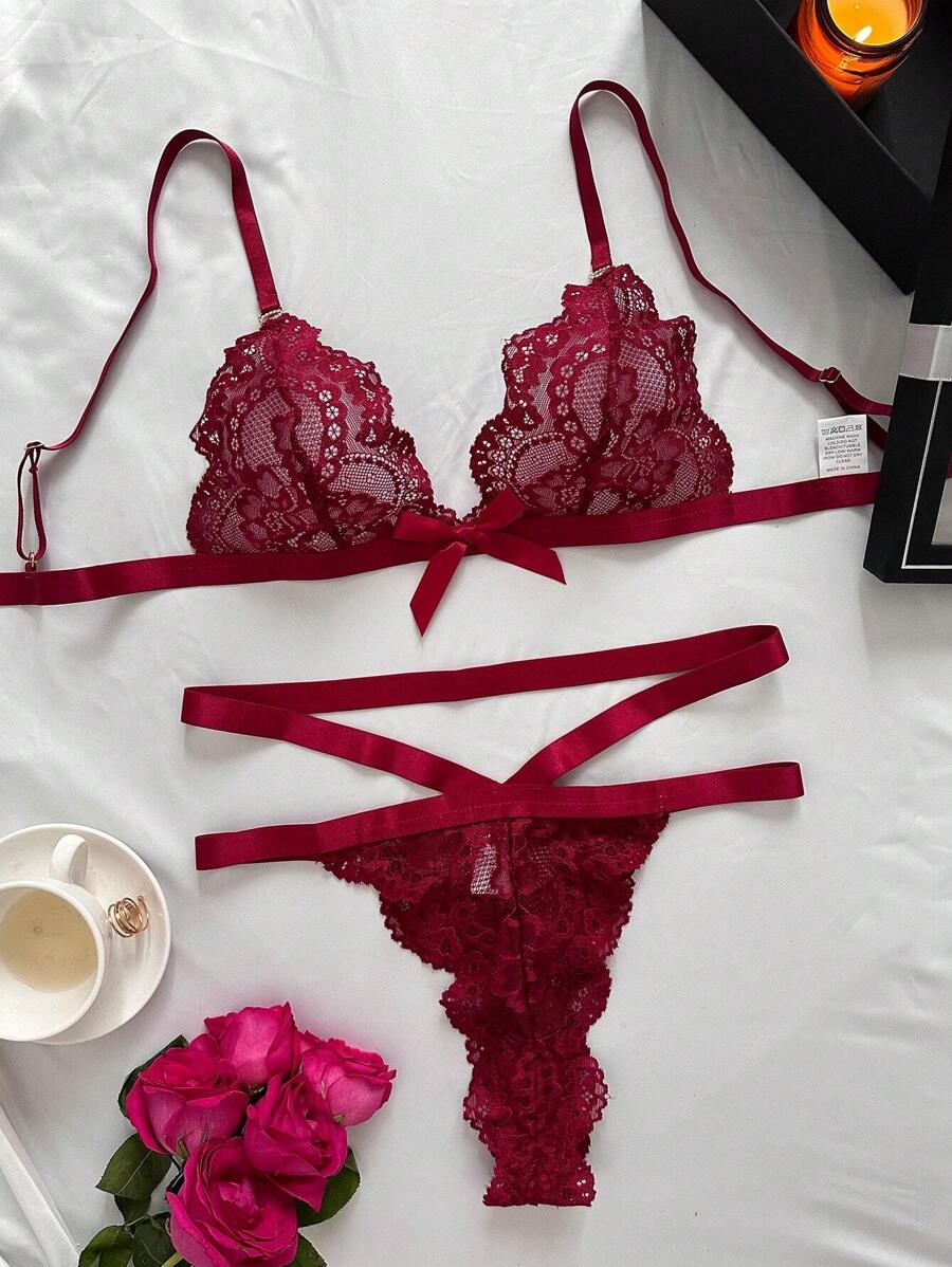 Spicy Aura Set Pakaian Dalam Seksi dengan Hiasan Renda & Pita - Burgundy - View 1