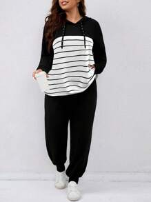 SHEIN LUNE 大碼條紋印花抽繩連帽衫和運動褲 - 黑與白 - 查看 1