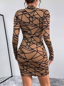 SHEIN Essnce Vestido ajustado con estampado geométrico con cordón delantero - Café - Ver 2