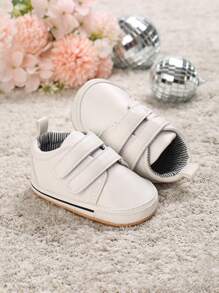 Spring/Fall White Soft Sole Anti-Slip Sports Shoes For 0-1 Year Old Infant