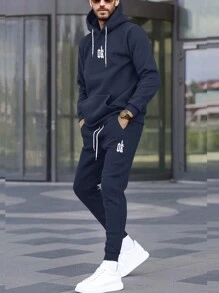 Manfinity Homme Men Letter Graphic Kangaroo Pocket Drawstring Hoodie & Sweatpants - Royal Blue - View 1