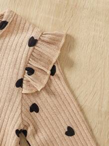 SHEIN Elladie kids Young Girl Heart Print Ruffle Trim Tee & Bow Front Skirt