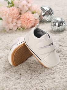 Spring/Fall White Soft Sole Anti-Slip Sports Shoes For 0-1 Year Old Infant