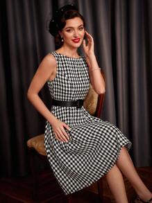 SHEIN DECDS 千鳥格印花繫腰帶洋裝 - 黑與白 - 查看 6