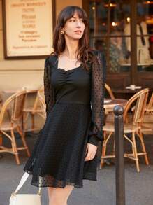 SHEIN Frenchy 雞心領口前收褶圓點洋裝 - 黑色 - 查看 5
