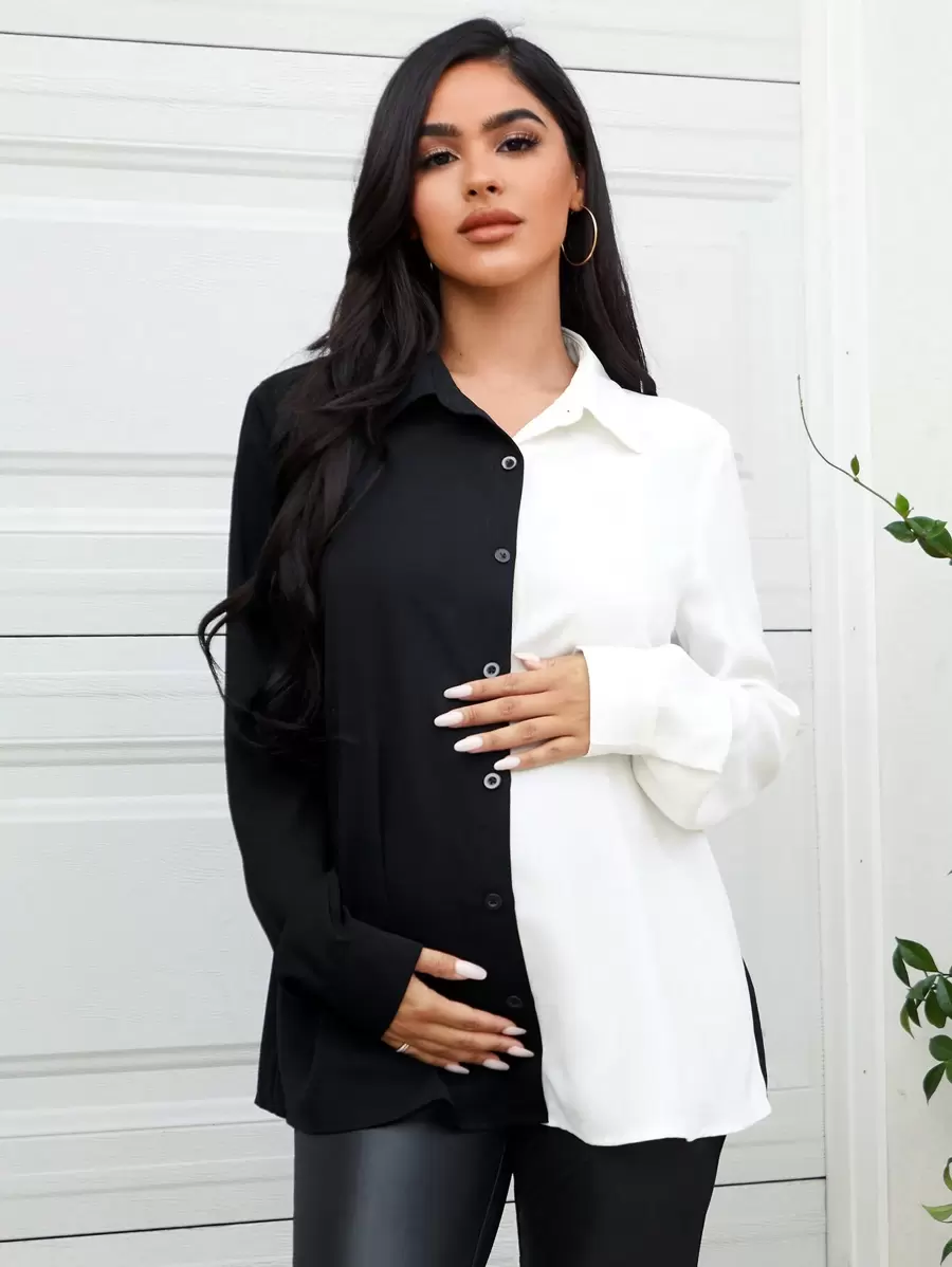 SHEIN Maternidad Blusa de dos tonos con botón delantero - Blanco y Negro - Ver 1