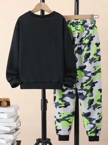 Tween Boy Bear Print Pullover & Camo Print Sweatpants - Black - View 2