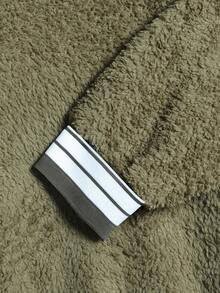 Manfinity Hypemode 男士字母植絨條紋飾邊搖粒絨套頭衫 - 軍綠色 - 查看 4