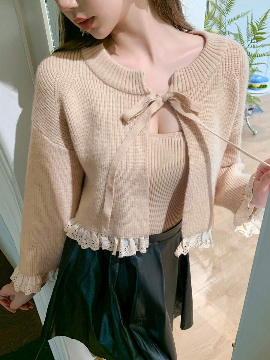 DAZY Lá sen tỉa Tie Trước Thả vai Cắt sửa áo lông cừu - Màu be - Xem 1
