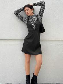 SHEIN Privé 小高領T恤和素色吊帶洋裝 - 黑色 - 查看 1