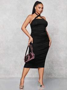 SHEIN BAE Plus Crisscross Halter Top & Ruched Pencil Skirt - Black - View 4