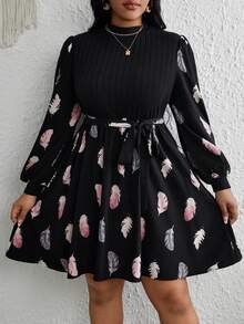 SHEIN VCAY 大尺寸羽毛印花束帶連身裙 - 彩色 - 查看 5