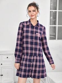 SHEIN EZwear Vestido smock con estampado de cuadros y letra bajo fruncido