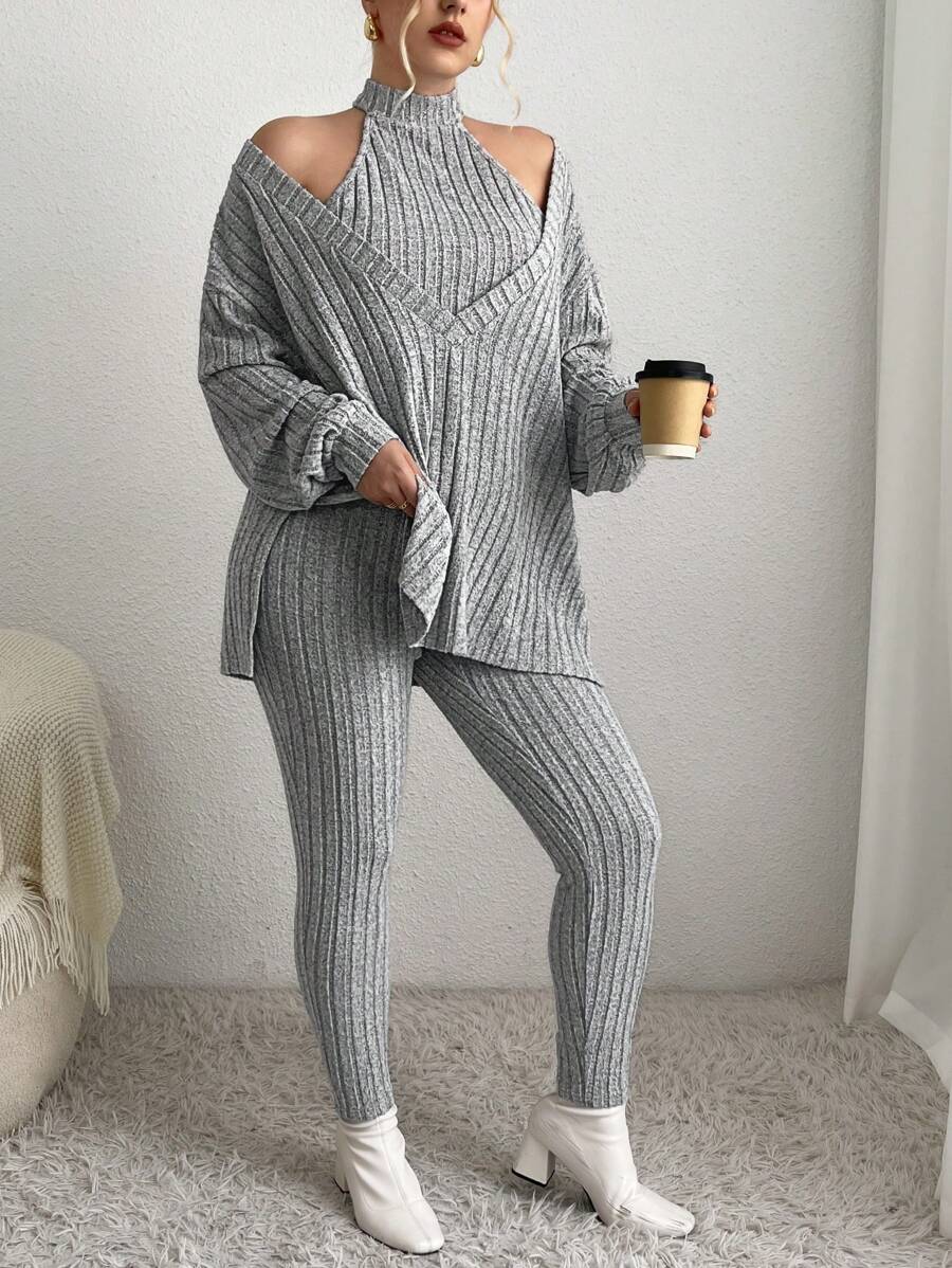 SHEIN Essnce Plus Plunging Neck Split Hem Tee & Halter Top & Leggings