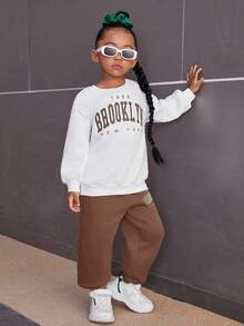 SHEIN 女小童字母圖案落肩袖衛衣和衛褲 - 棕色 - 查看 5