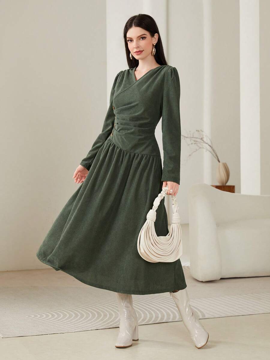 Modelyn 素色抽褶腰A字洋裝 - 軍綠色 - 查看 1